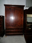 Roupeiro Mogno PT R3788 | SOLD