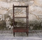 Estante em Pau Santo UK FT3940 | SOLD
